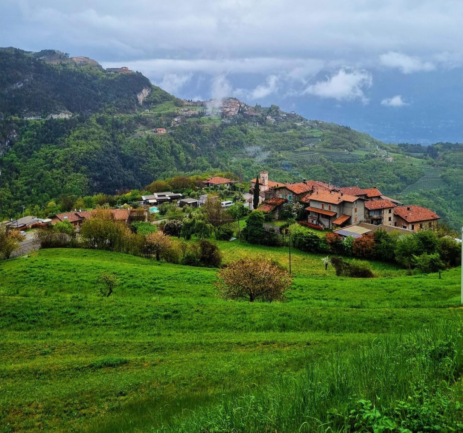Ferienwohnung Casa Nel Borgo - Il Picchio Tremosine Zimmer foto